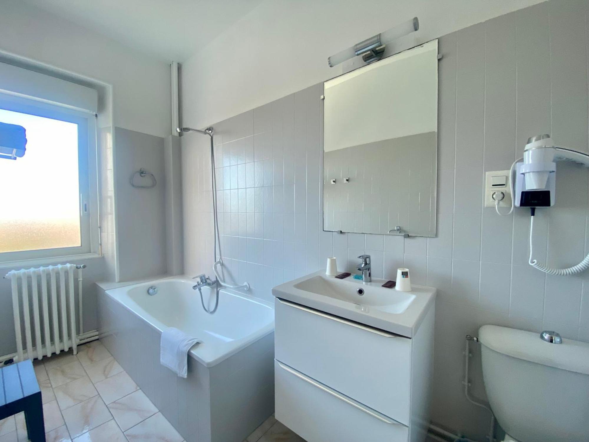 רויאן Hotel Le Pasteur מראה חיצוני תמונה